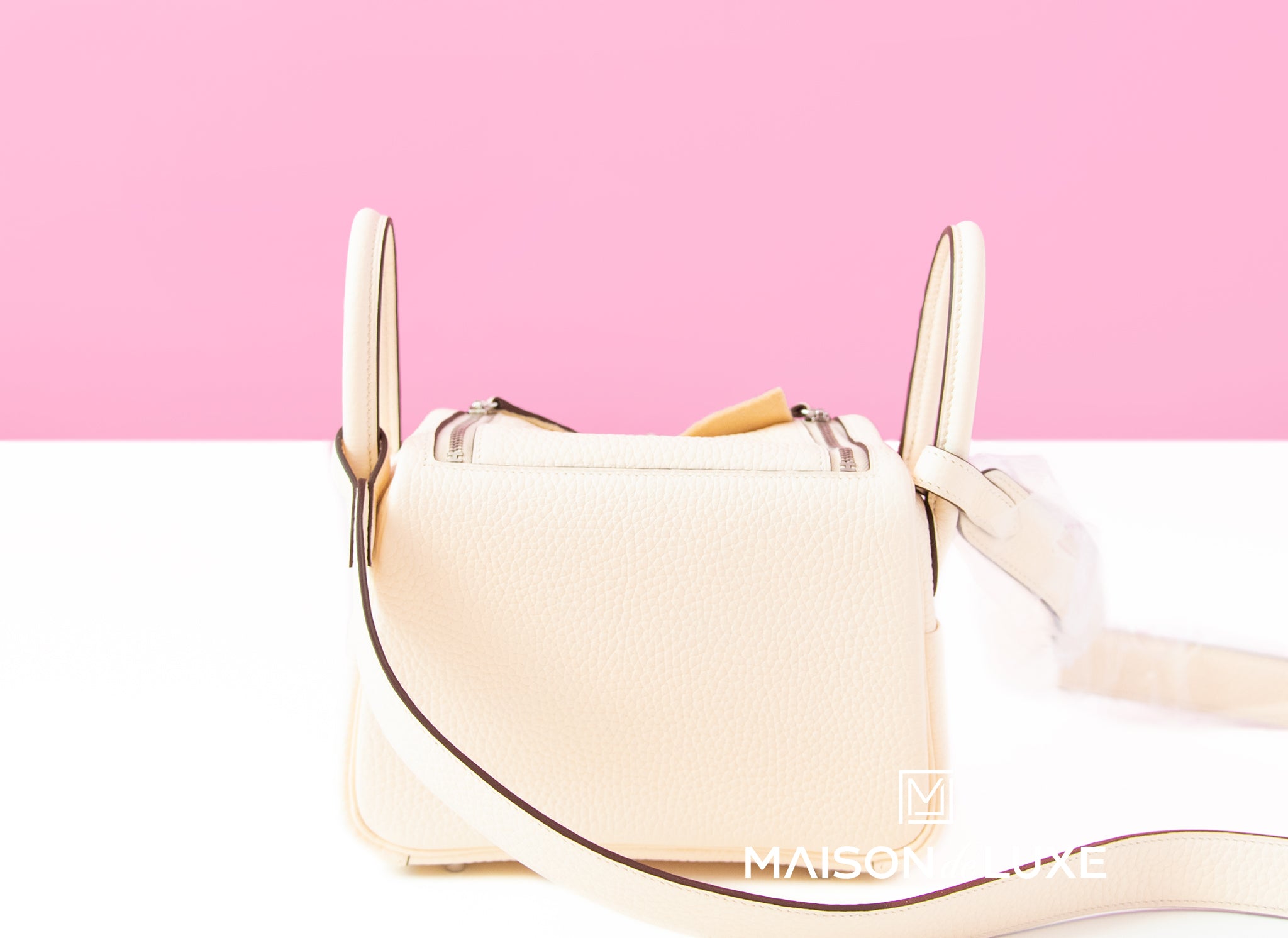 Buy GIORDANO Cream Coloured Solid Handheld Bag - Handbags for Women 2042930  | Myntra